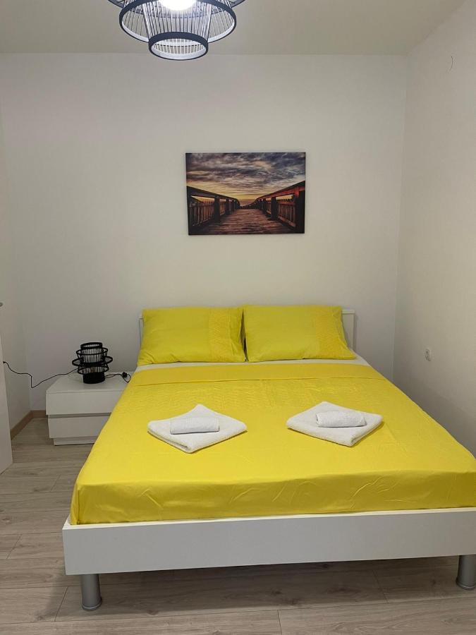 Apartments Lovro 로브란 외부 사진