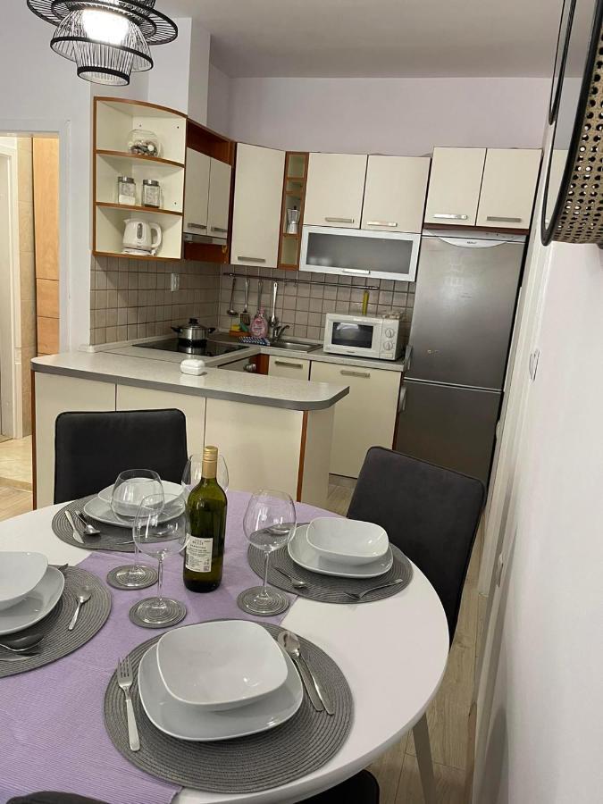 Apartments Lovro 로브란 외부 사진