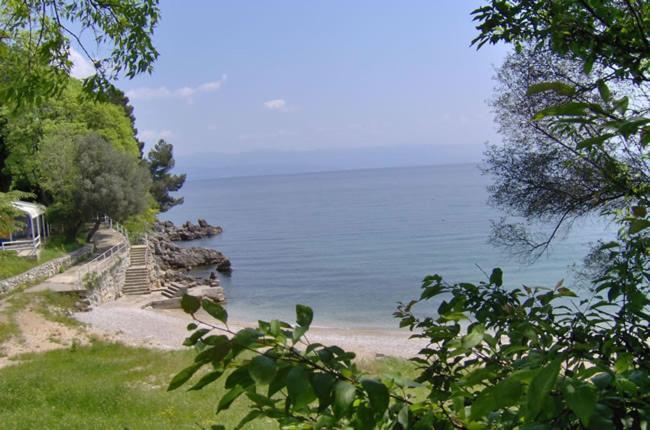 Apartments Lovro 로브란 외부 사진